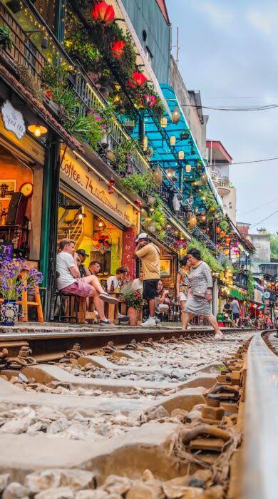 Vietnam Tour Package 6 Nights 7 Days – Hanoi, Ninh Binh, Halong Bay & Da Nang
