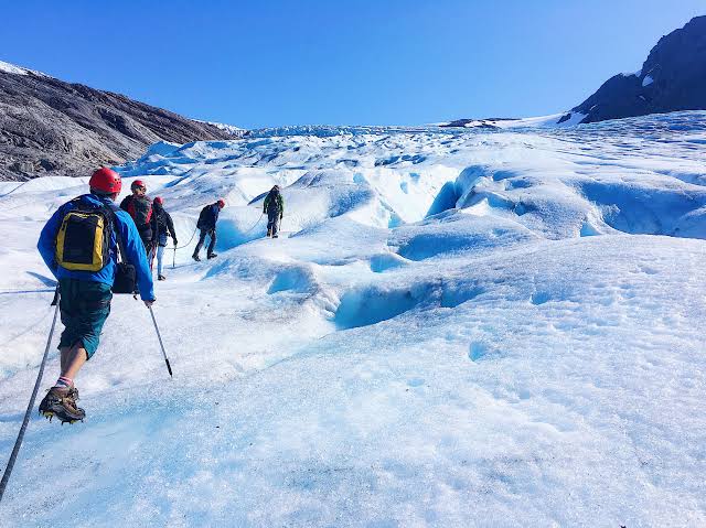Iceland Tour Package – Reykjavik 6 Nights / 7 Days