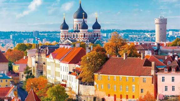 Finland Tour Package – Helsinki, Rovaniemi & Kakslauttanen 10 Nights / 11 Days