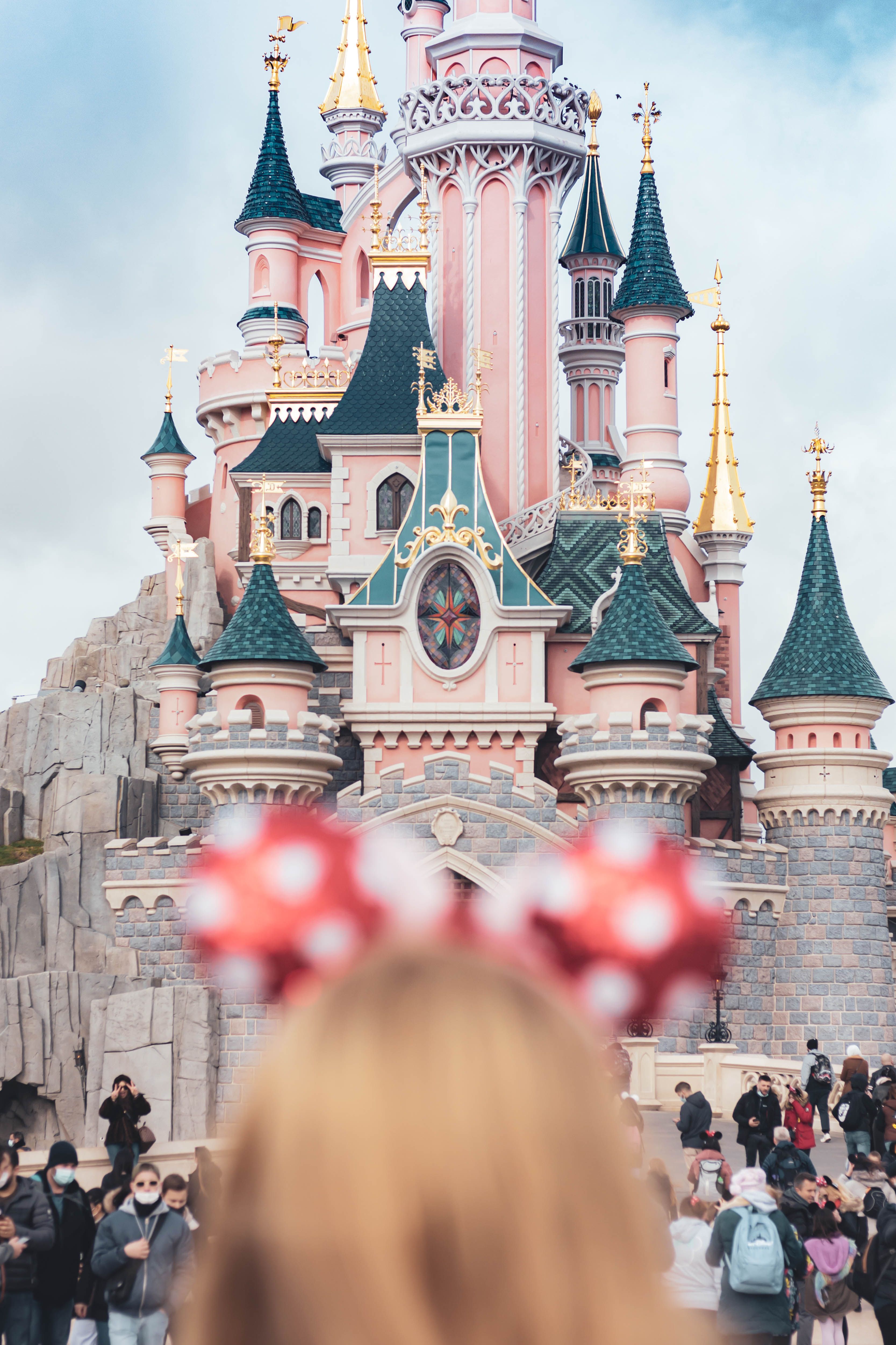 Europe Tour Package 10 Nights 11 Days – France, Switzerland & Italy